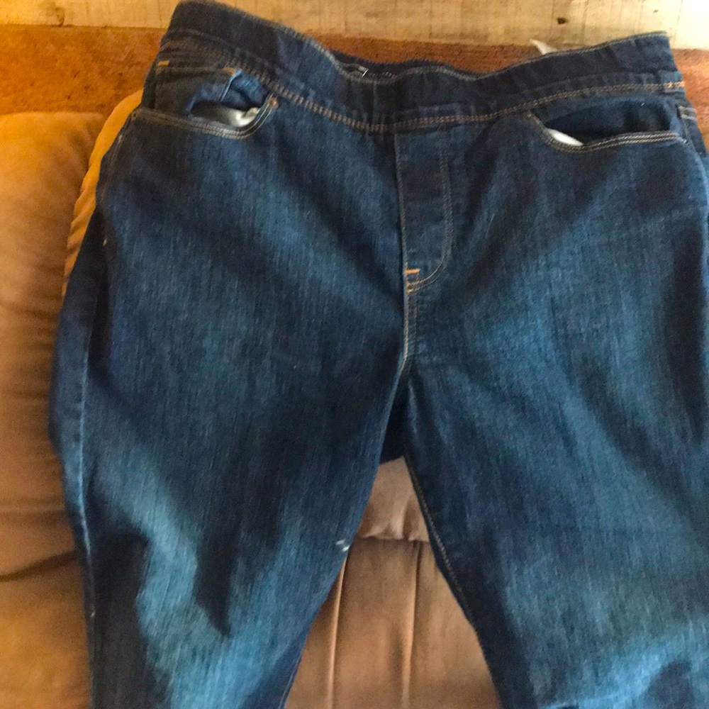 Size 10 jagging’s Levi’s one-of-a-kind